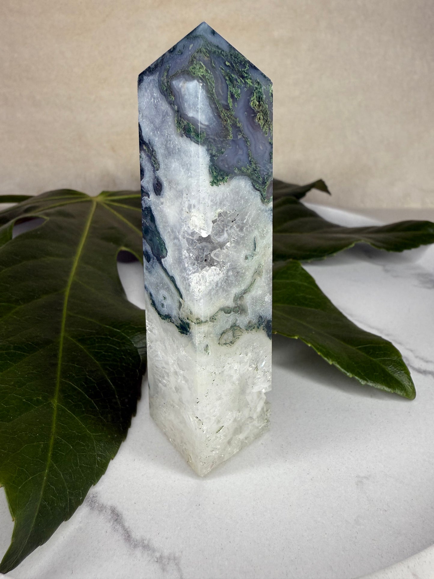 Baumachat X Moosachat Obelisk