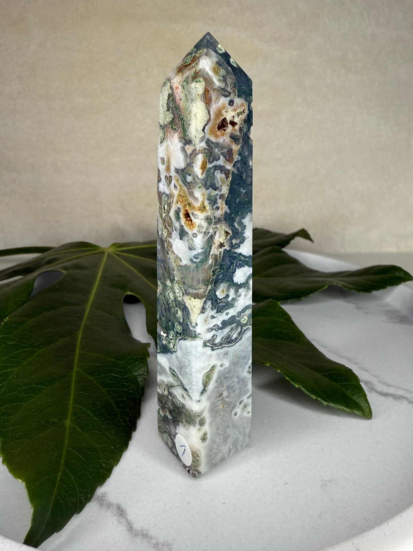 Baumachat X Moosachat Obelisk