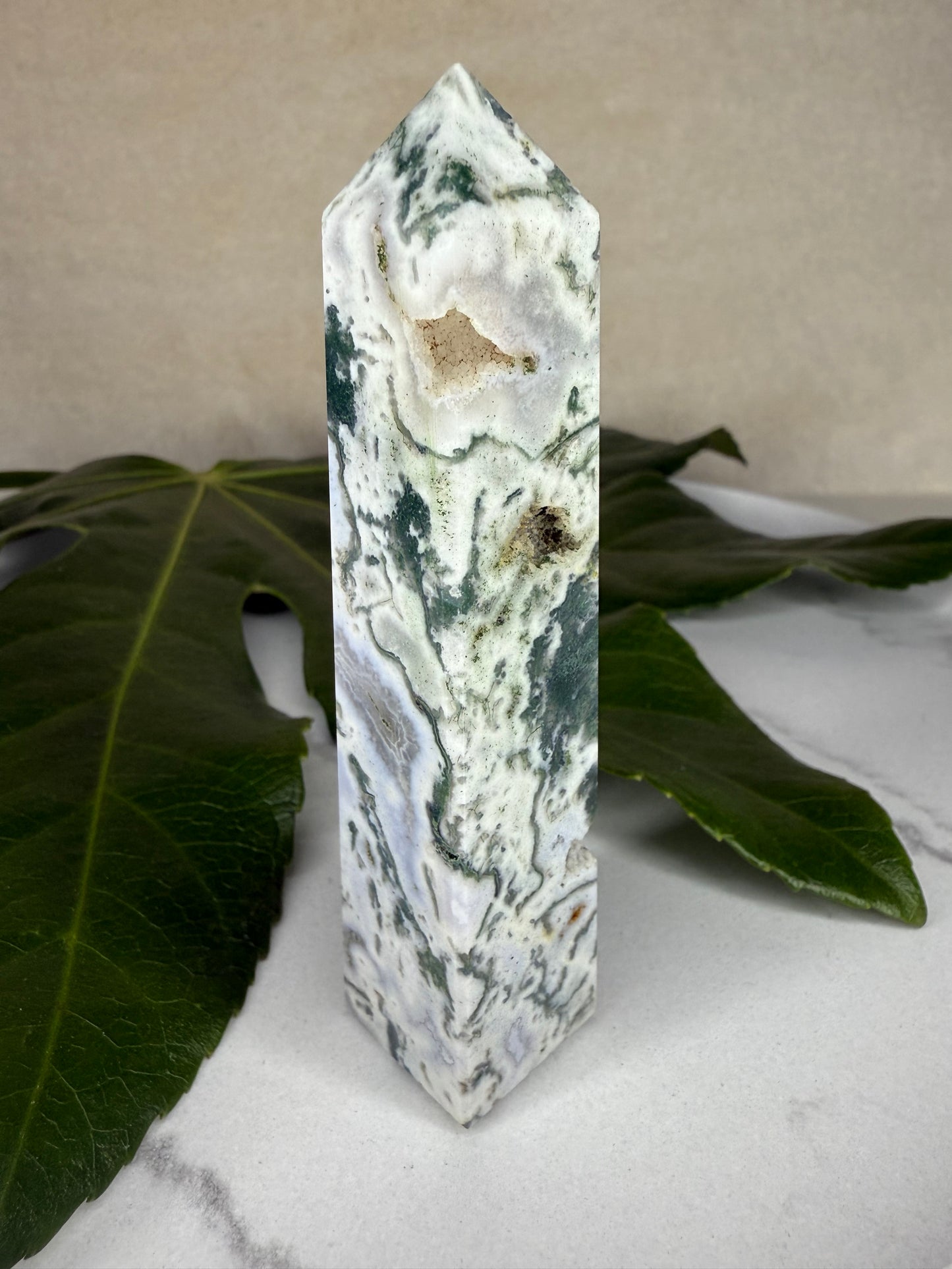 Baumachat X Moosachat Obelisk