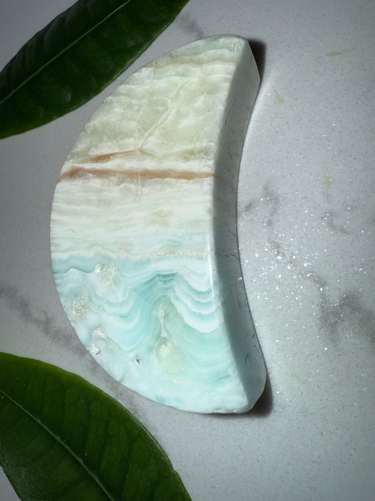 Karibischer Calcit Mond