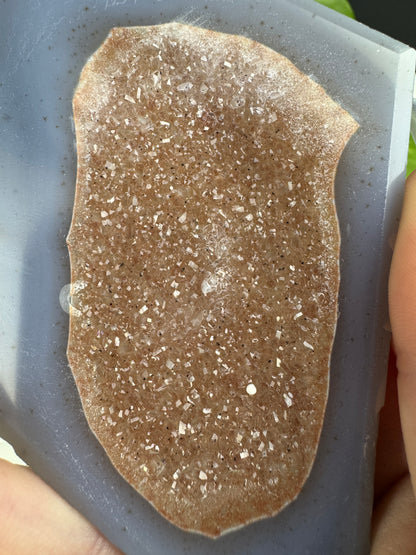 Druzy Raute aus grauem Achat - Inklusive Halterung