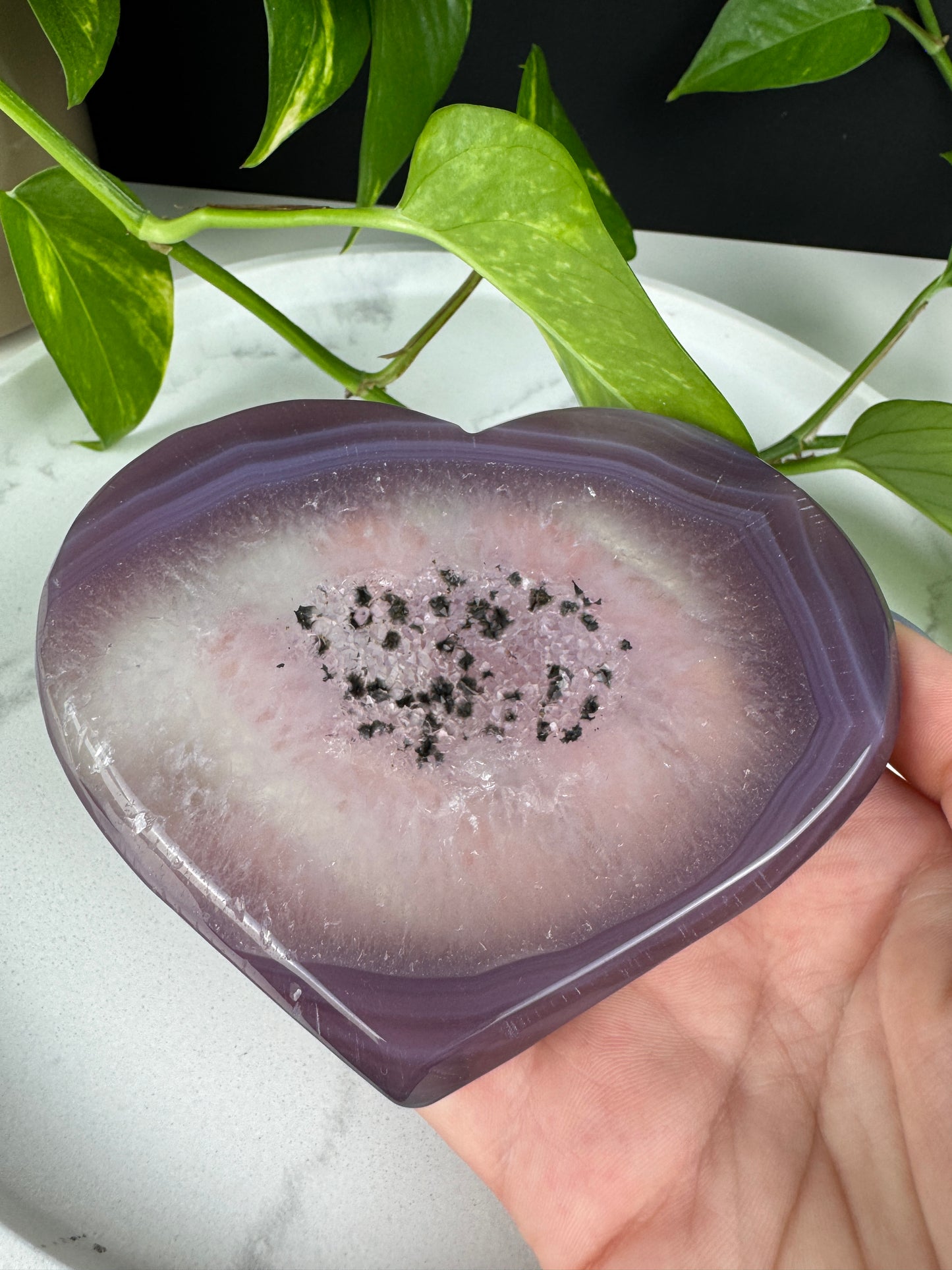 Druzy Herz aus rosa-grauem Achat