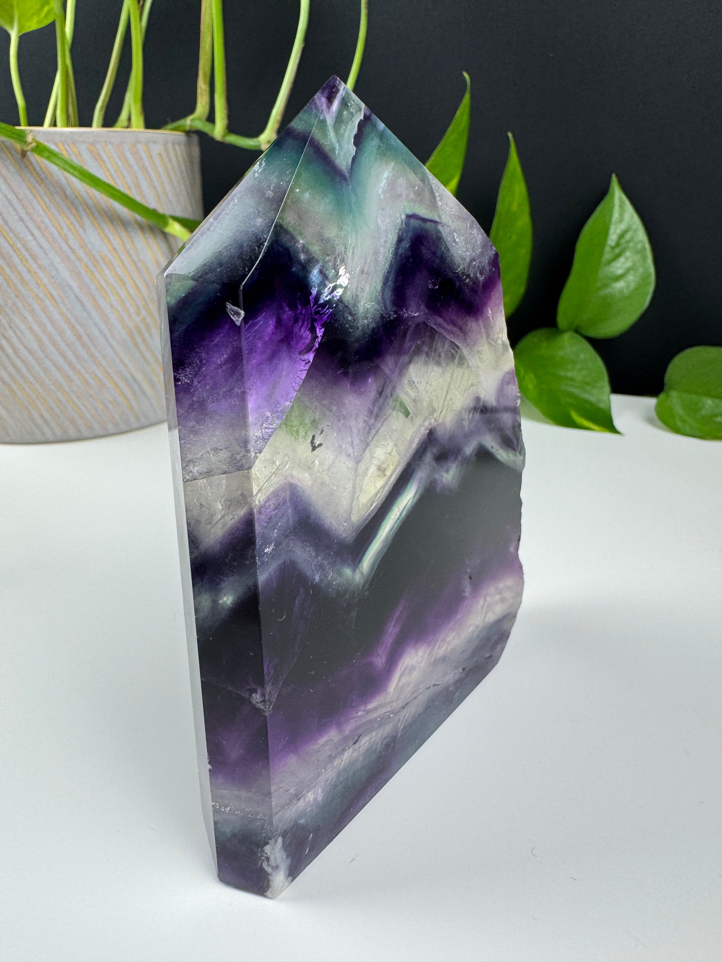 Candy Fluorit Freeform mit Natur Kante #1
